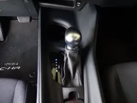 Toyota C HR thumbnail 25
