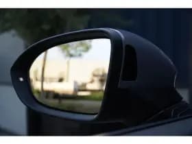 Volkswagen Golf thumbnail 53