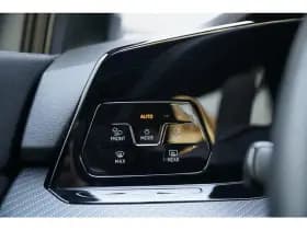 Volkswagen Golf thumbnail 56
