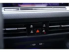 Volkswagen Golf thumbnail 69