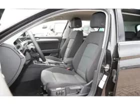 Volkswagen Passat thumbnail 6