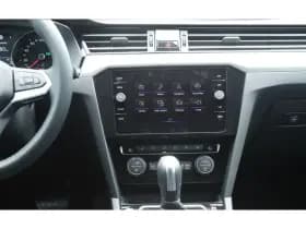 Volkswagen Passat thumbnail 8