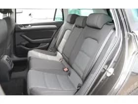 Volkswagen Passat thumbnail 10