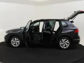 Volkswagen Tiguan thumbnail 11