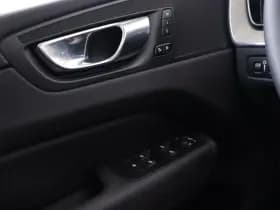 Volvo XC60 thumbnail 31