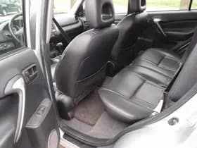 Toyota RAV4 thumbnail 8