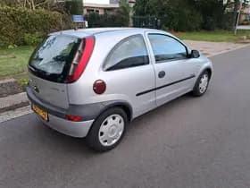 Opel Corsa thumbnail 3