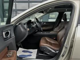 Volvo XC60 T8 PHEV 407pk SoH 86%, Leder, Pano, Trekhaak, Luchtvering thumbnail 4