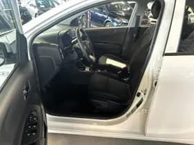 Kia Picanto 1.0 MPi 67pk, Carplay, Camera, 12mnd Bovag thumbnail 9