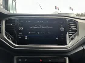 Volkswagen T-Roc thumbnail 21