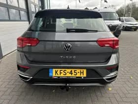 Volkswagen T-Roc thumbnail 9