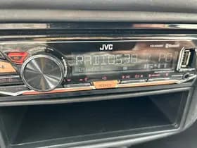 Toyota Yaris thumbnail 12