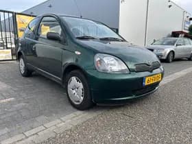 Toyota Yaris thumbnail 4