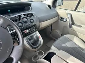 Renault Scénic thumbnail 12