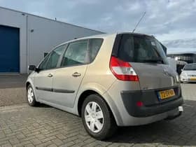 Renault Scénic thumbnail 8