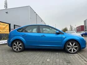 Ford Focus thumbnail 5