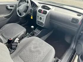 Opel Corsa thumbnail 11