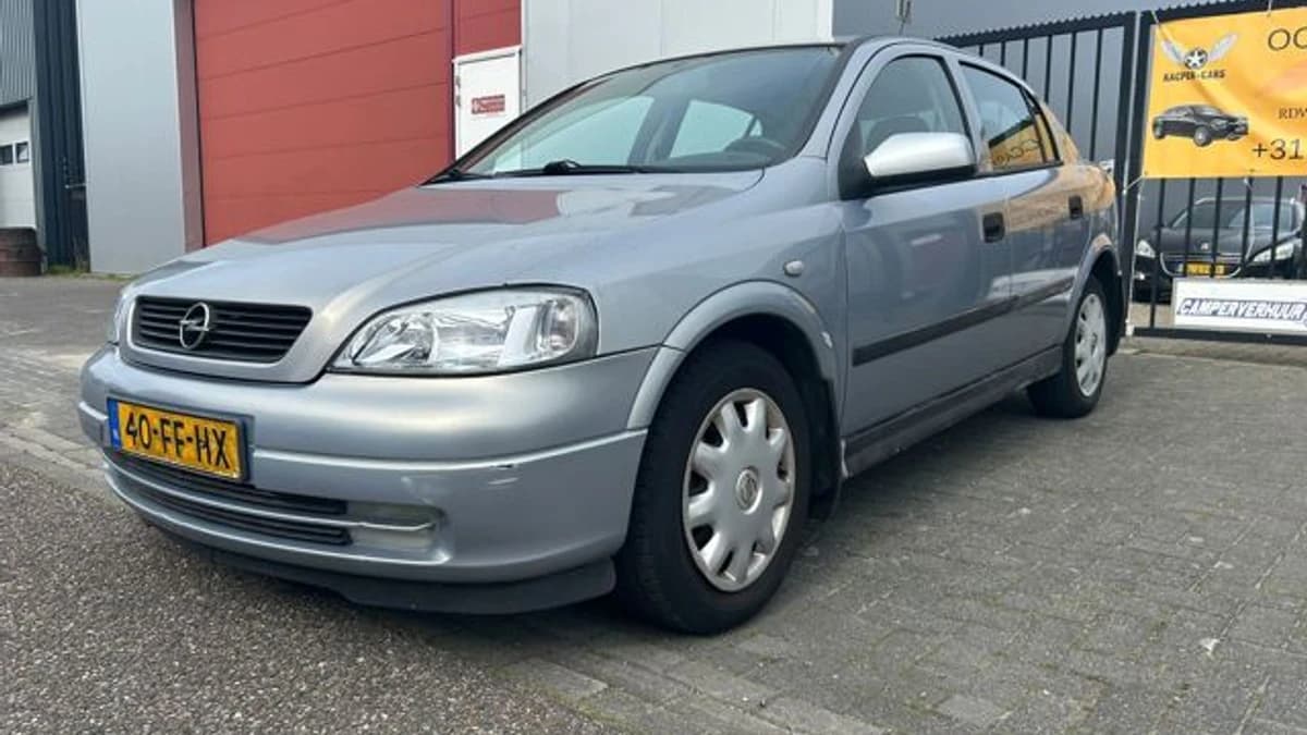 Opel Astra — foto 1