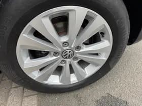 Volkswagen Touran thumbnail 20