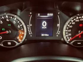 Jeep Renegade thumbnail 16