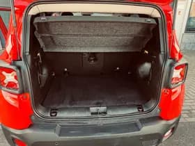 Jeep Renegade thumbnail 9