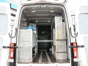 Volkswagen Crafter 50 2.0 TDI 177PK L3H3 | 3.5t trekgewicht | Omvormer | Cruise | Airco.. thumbnail 4