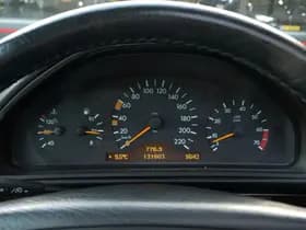 Mercedes-Benz G-Klasse G320 Youngtimer | face-lift modeljaar 2013 | 7 zitplaatsen | xenon | schuifdak | cruise control | uniek mooie G-Klasse!! thumbnail 25