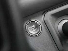 Land Rover Defender 90 3.0 D250 HSE | Grijs kenteken | Panorama | Elektr. trekhaak.. thumbnail 16