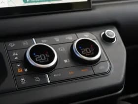 Land Rover Defender 110 2.0 P300e 110 X-Dynamic HSE Pano | stoel koeling | elektr Trekhaak.. thumbnail 9