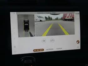 Land Rover Defender 110 3.0 P400 110 X-Dynamic HSE 5-persoons | panorama | meridian | trekhaak | Uniek mooi.. thumbnail 7