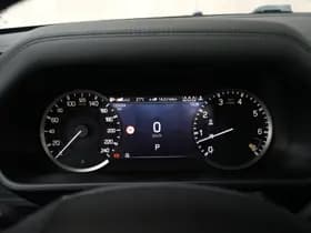 Land Rover Defender 110 3.0 P400 110 X-Dynamic HSE 5-persoons | panorama | meridian | trekhaak | Uniek mooi.. thumbnail 9