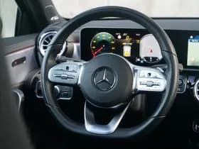 Mercedes-Benz A-Klasse A250 4matic Burmester | panorama | sfeerverlichting.. thumbnail 5