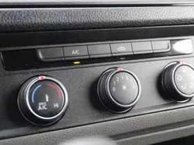 Volkswagen Crafter 2.0 TDI 140 L3H3 | Aut. | 3T trekgewicht | Navi | Camera | Airco.. thumbnail 15