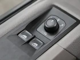 Volkswagen Crafter 2.0 TDI 140 Aut. | 2x Schuifdeur | Standkachel | Camera | Airco.. thumbnail 20