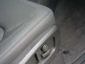 Land Rover Defender 110 2.0 P300e 110 X-Dynamic NIEUW | panorama | luchtvering | trekhaak.. thumbnail 22