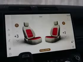 Land Rover Defender 110 2.0 P300e 110 X-Dynamic NIEUW | panorama | luchtvering | trekhaak.. thumbnail 23