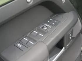 Land Rover Defender 110 2.0 P300e 110 X-Dynamic NIEUW | panorama | luchtvering | trekhaak.. thumbnail 26