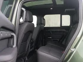 Land Rover Defender 110 2.0 P300e 110 X-Dynamic NIEUW | panorama | luchtvering | trekhaak.. thumbnail 27