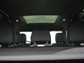 Land Rover Defender 110 2.0 P300e 110 X-Dynamic NIEUW | panorama | luchtvering | trekhaak.. thumbnail 29