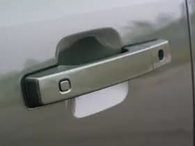 Land Rover Defender 110 2.0 P300e 110 X-Dynamic NIEUW | panorama | luchtvering | trekhaak.. thumbnail 33