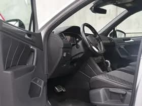 Volkswagen Tiguan 1.5 TSI R-Line Panorama | head-up | Trekhaak.. thumbnail 21