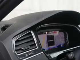 Volkswagen Tiguan 1.5 TSI R-Line Panorama | head-up | Trekhaak.. thumbnail 5