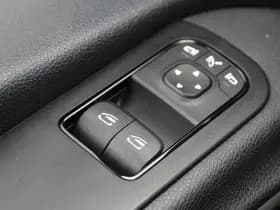 Mercedes-Benz Sprinter thumbnail 22