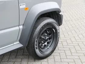 Suzuki Jimny thumbnail 6