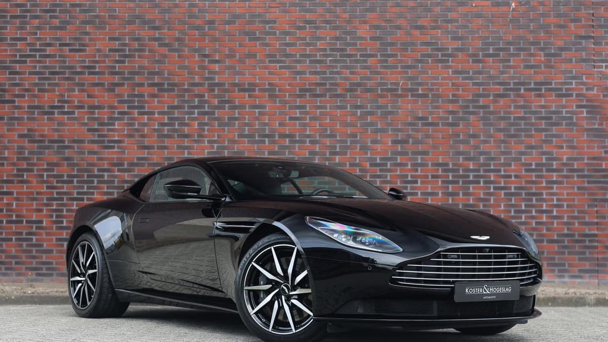 Aston Martin DB11 — foto 1