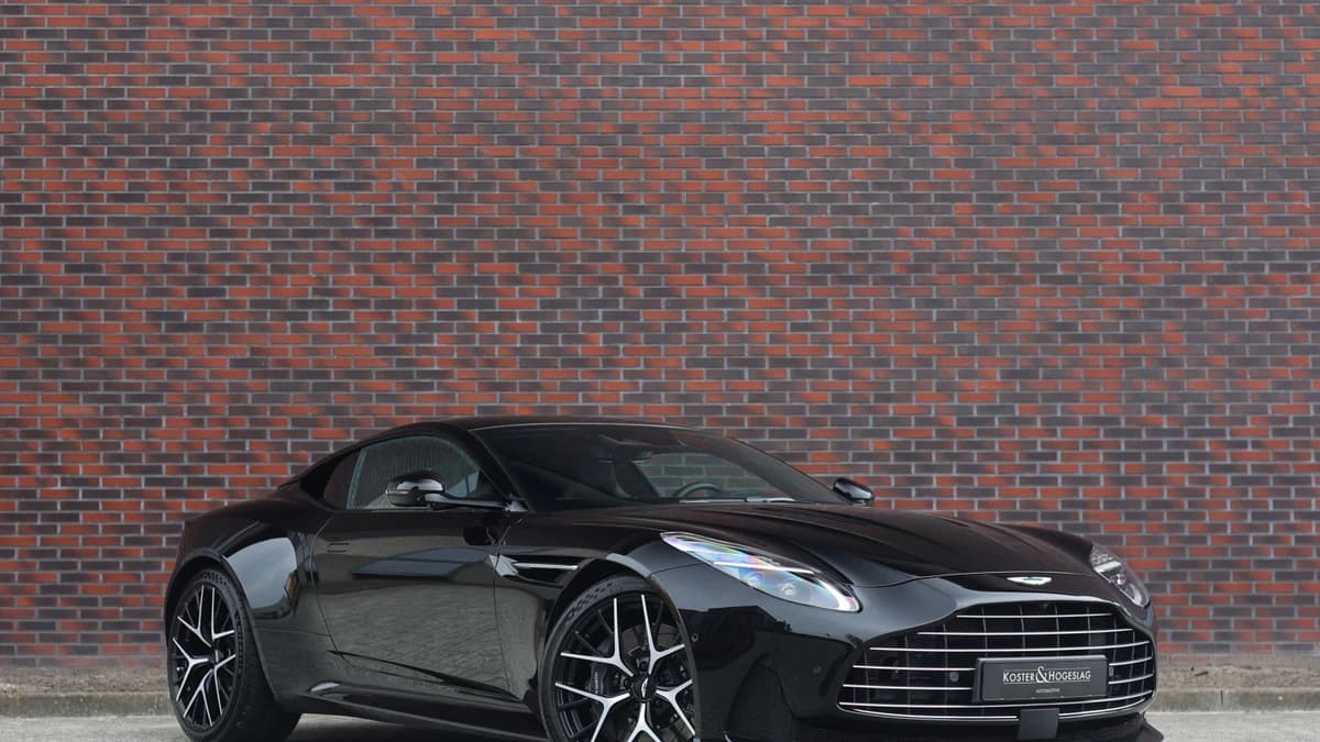 Aston Martin Db12 — foto 1