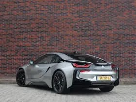 BMW I8 thumbnail 2