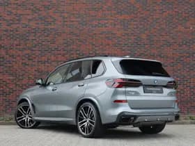BMW X5 thumbnail 2