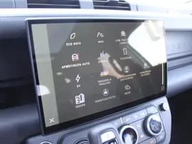 Land Rover Defender OCTA Black P635 4.4 V8 thumbnail 25