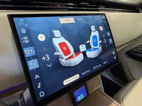 Land Rover Range Rover P460e LWB HSE PHEV thumbnail 33